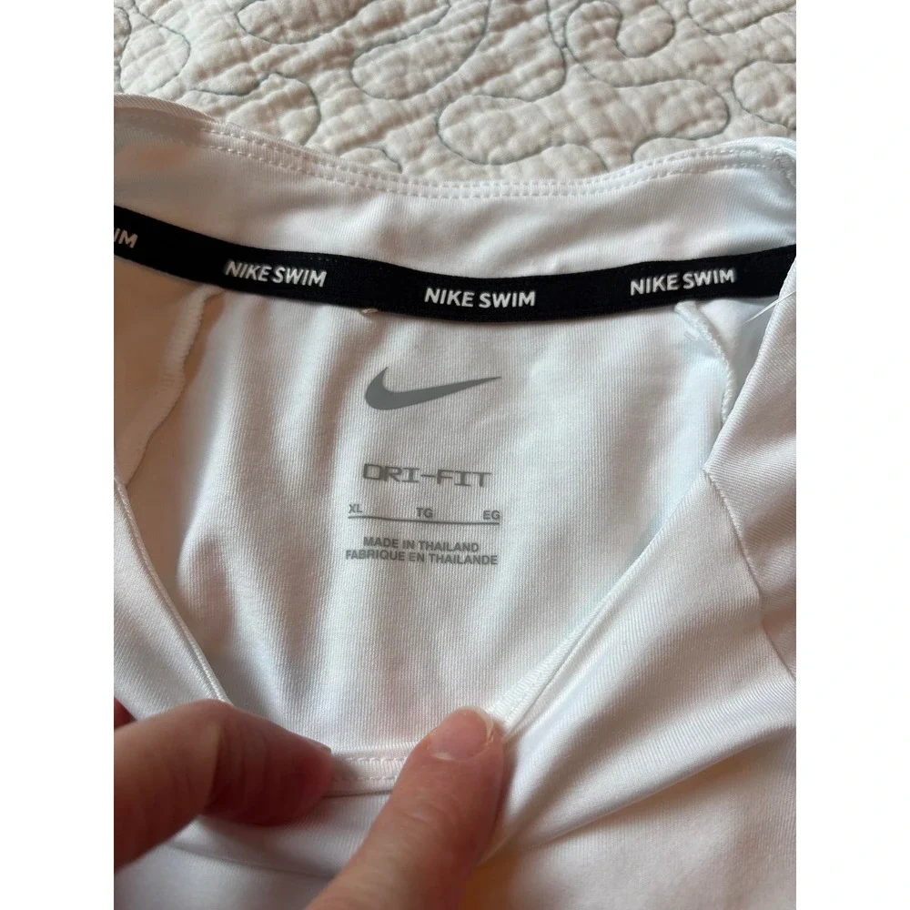 Nike Swim Womens Essential Long Sleeve Hydroguard Size XL White